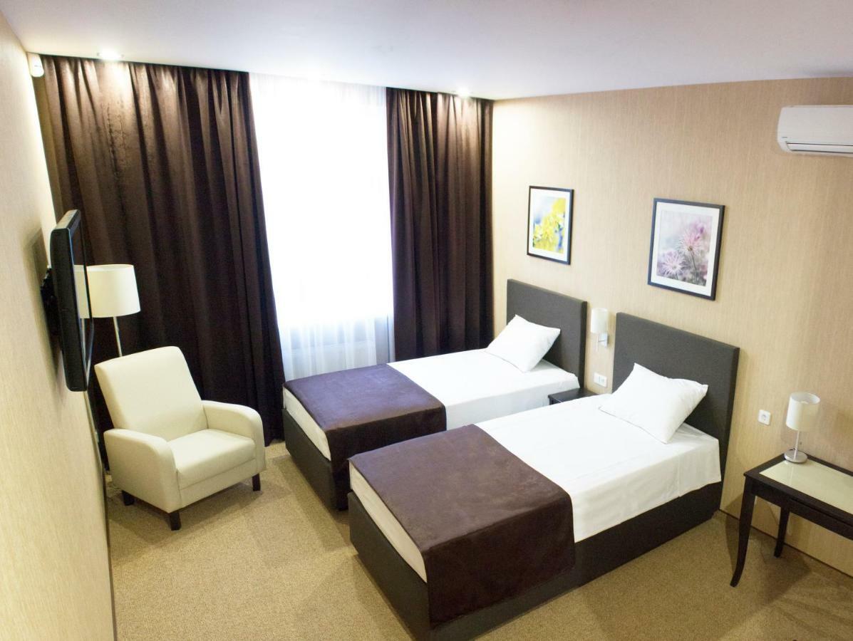 Al Mar Hotel Schaslyve Luaran gambar
